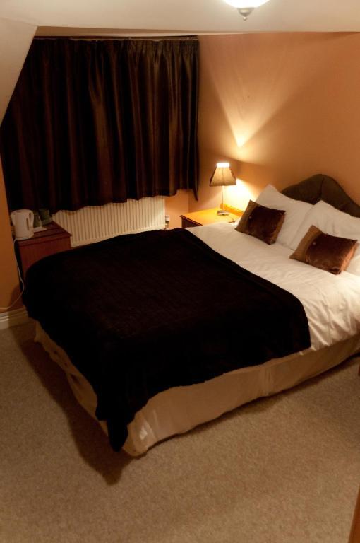 Oak Inn Upton Snodsbury Rom bilde